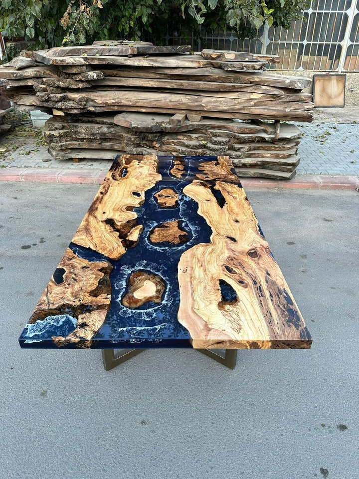 Durability Meets Artistry: The Story Behind Resin Tables’ Strength