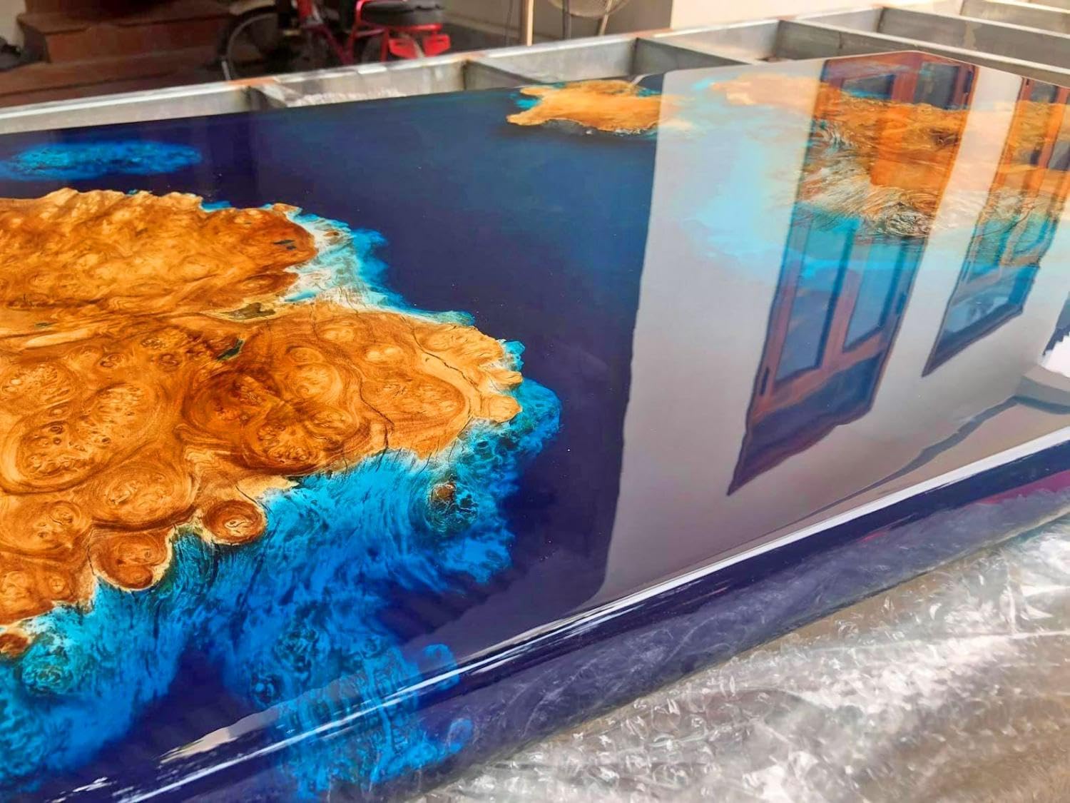 Customized Large Epoxy Table, Clear Resin Dining Table for 2, 4, 6, 8 Dark Blue Ocean Look Table, Epoxy Coffee Table, Living Room Table, Home décor