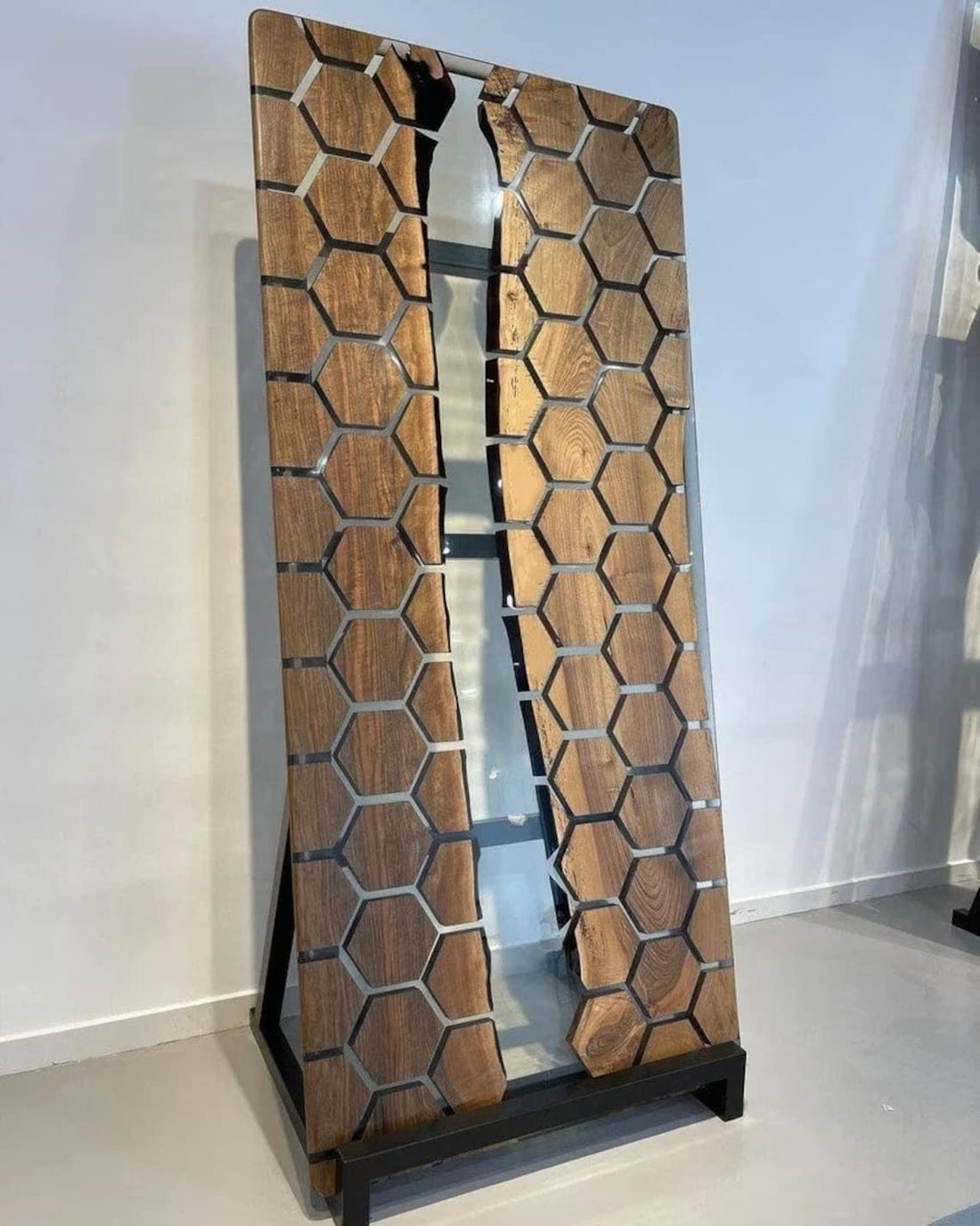 Customized Large Epoxy Table, Resin Dining Table Hezagon Wood Table for 2, 4, 6, 8 River epoxy Dining Table, Epoxy Coffee Table, Living Room Table, Home décor